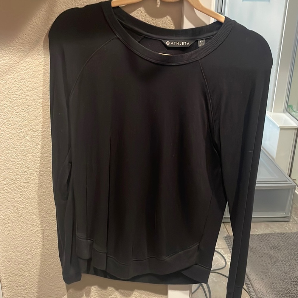 Athleta women’s black long sleeve